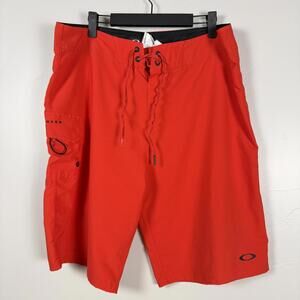 Oakley Mens Board Shorts Swim Trunks Surf Red Size 36 No Liner Performance Beach